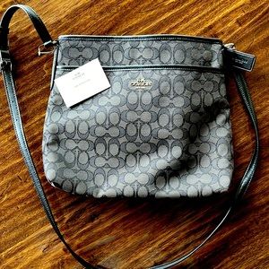 NWOT COACH messenger crossbody bag.  Black.
